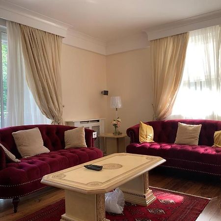 Lovely 3 Bedroom Apartment London Bagian luar foto